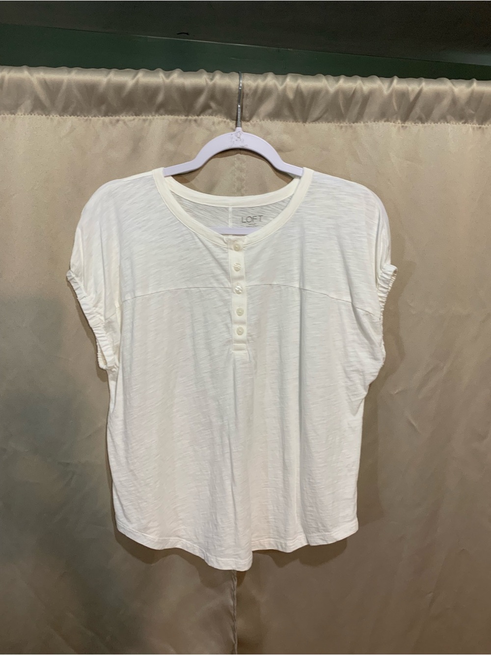 LOFT Cream Short-Sleeve Henley Button-Front Top 134/4